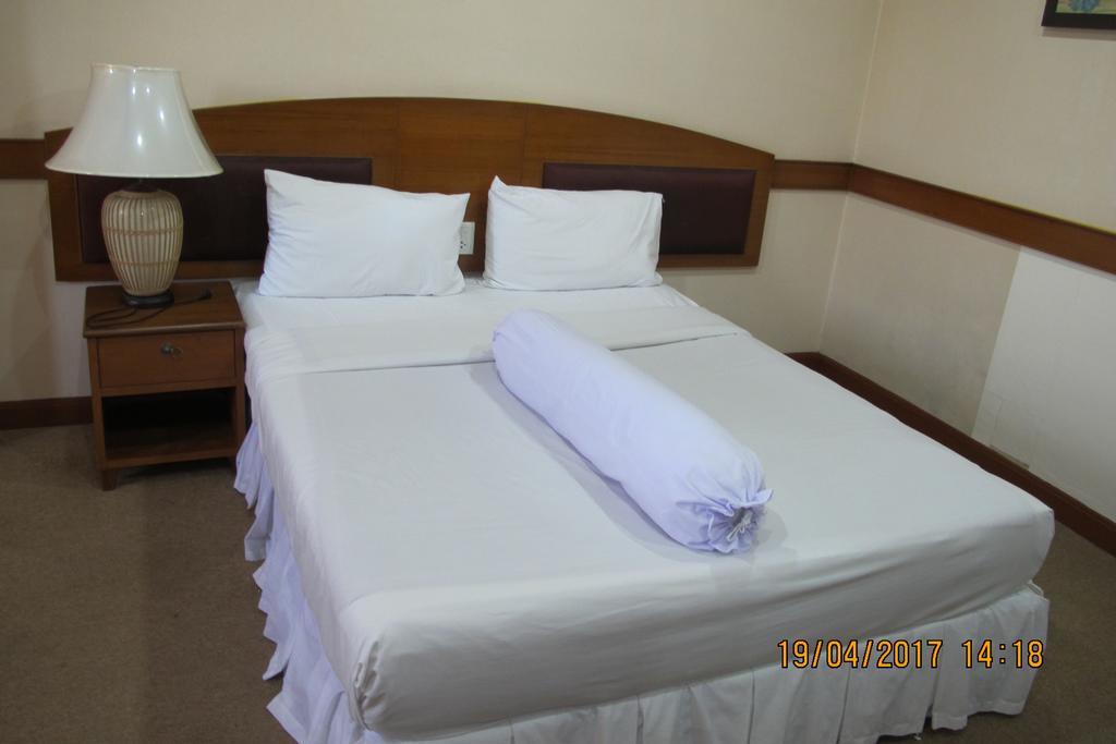 Ayutthaya Thenee Hotel Eksteriør billede